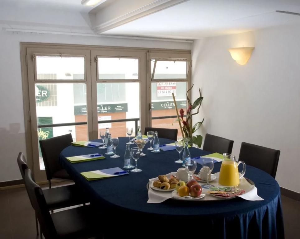 фото Hotel Subur