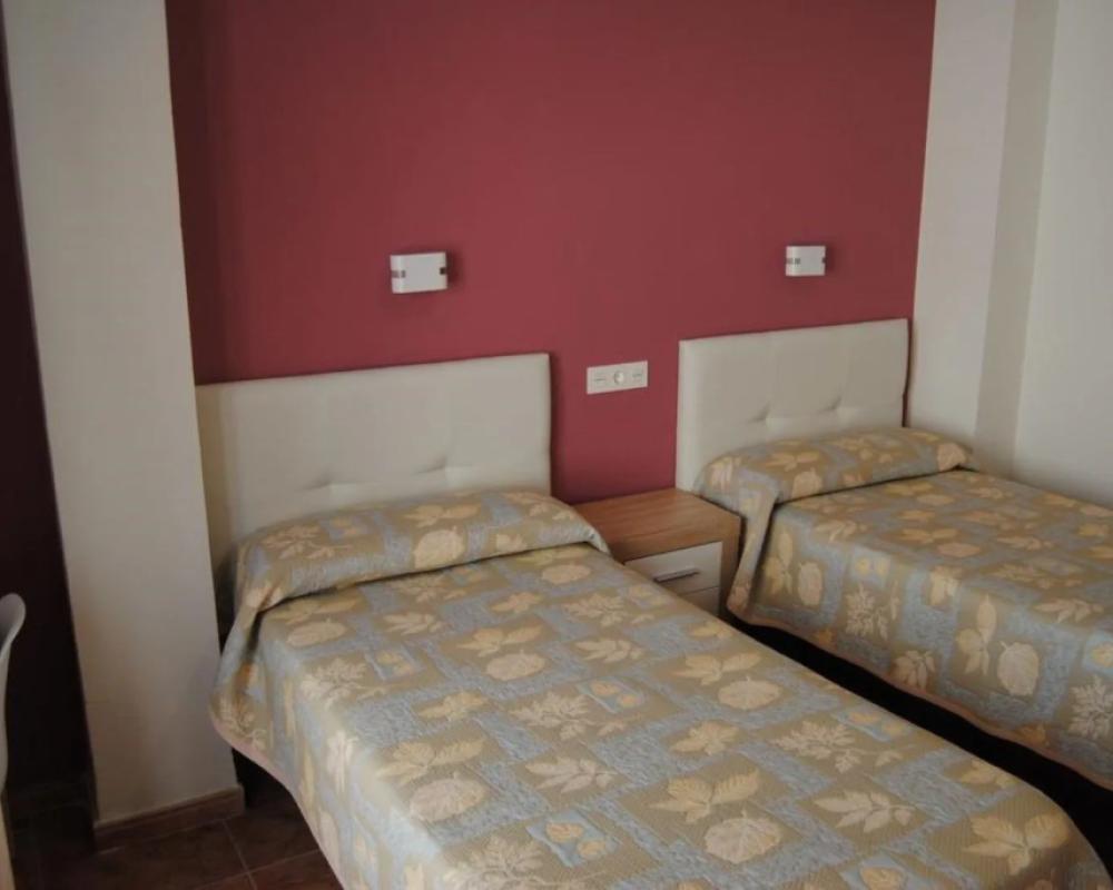 фото Hostal Rocamar