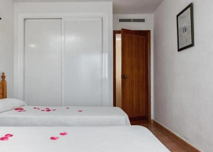 Apartamentos Embajador