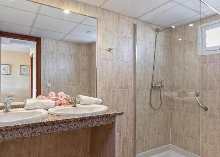 Apartamentos Embajador