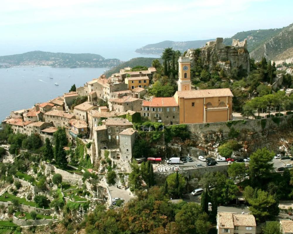 фото Chateau Eza