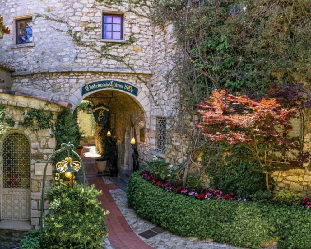 Chateau De La Chevre D Or