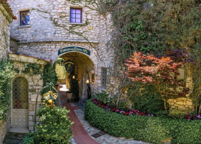 Chateau De La Chevre D Or