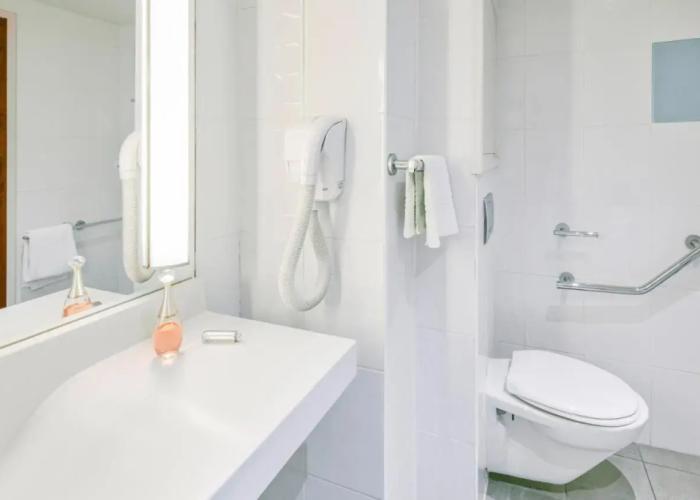 B&B HOTEL Lyon Nord