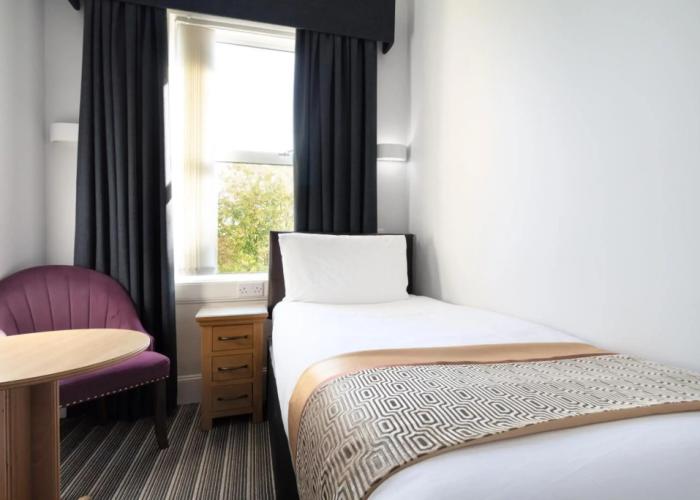 Applewood Hotel