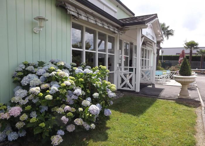 Brit Hotel Essentiel Pau Lescar