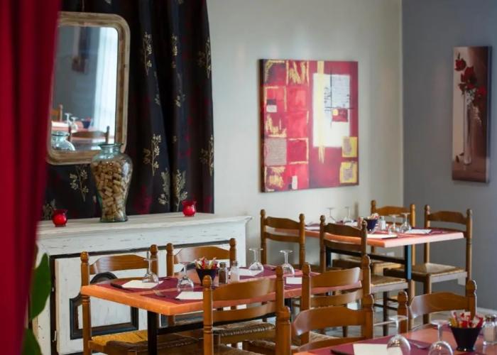 Brit Hotel Essentiel Pau Lescar
