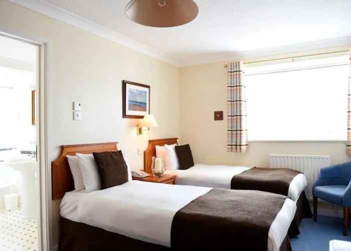Riviera Hotel & Holiday Apartments