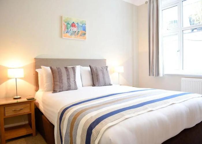 Riviera Hotel & Holiday Apartments