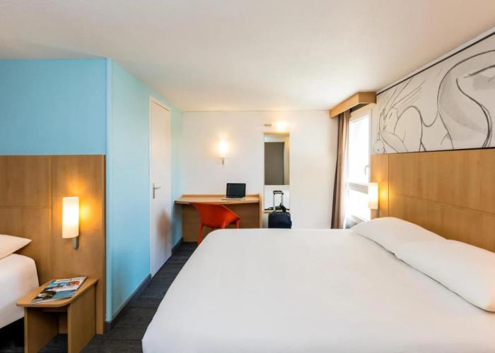 ibis Roscoff bord de mer