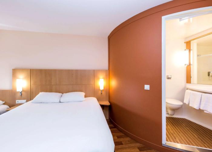 ibis Sisteron