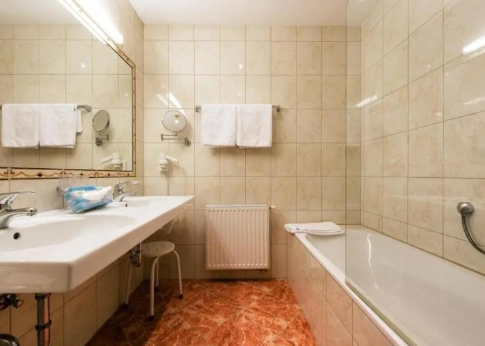 Hotel Alpenruh-Micheluzzi
