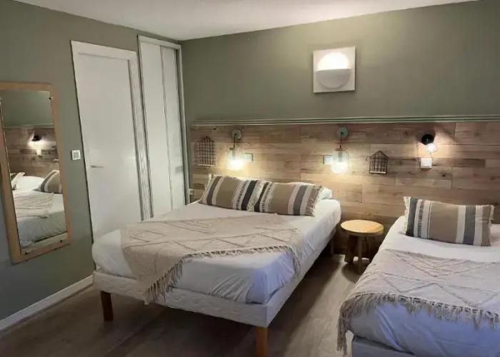 Logis Hotel L'acadie saint victor