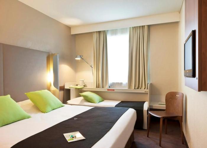 Campanile Chambray Les Tours