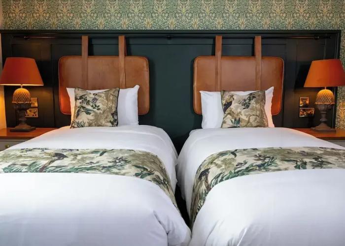 Wheatsheaf Hotel - Virginia Water by Greene King Inns