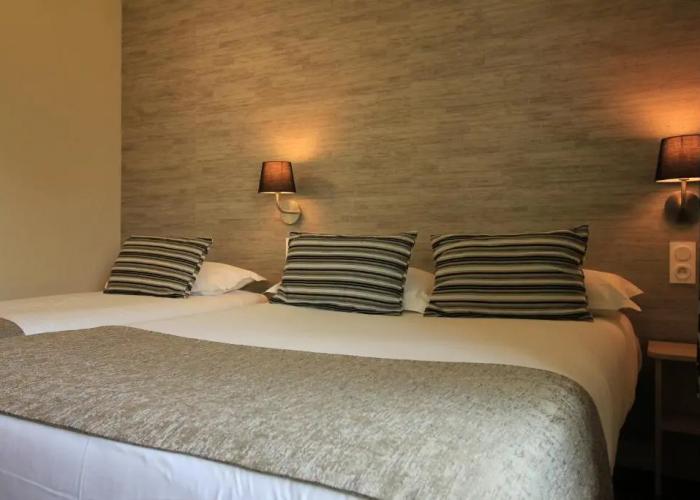 Logis Hôtel Lodge la Valette