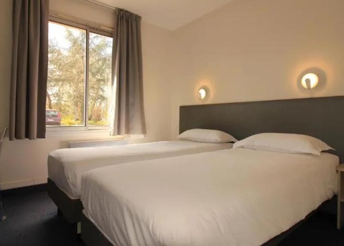 Logis Hôtel Lodge la Valette
