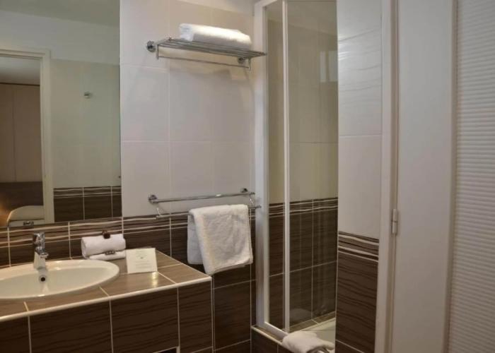 BRIT HOTEL Confort Le Revest Sainte Maxime