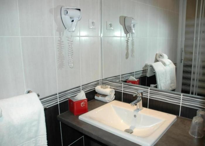 BRIT HOTEL Confort Le Revest Sainte Maxime