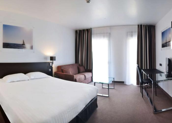 Golden Tulip Pornic Suites