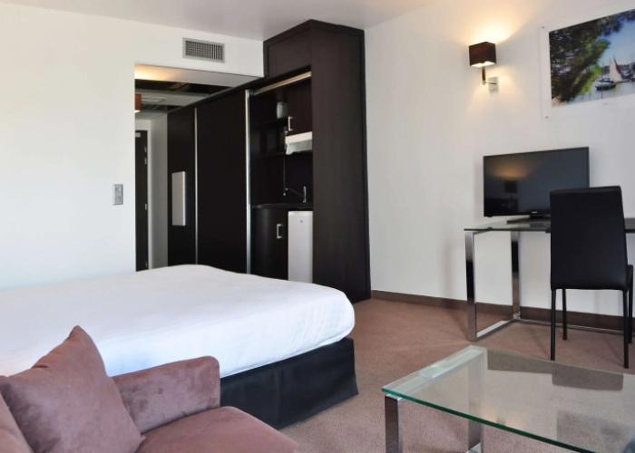 Golden Tulip Pornic Suites