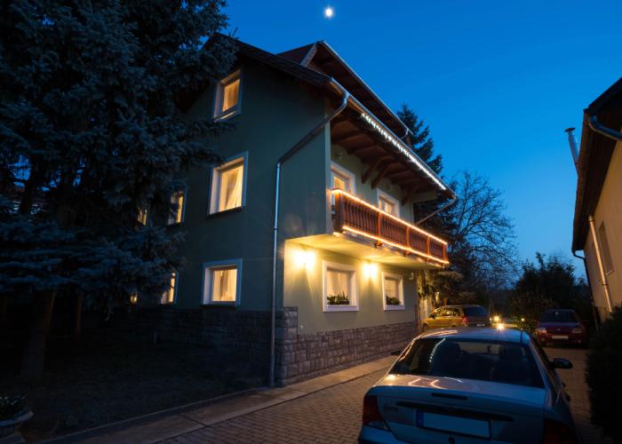 Toldi Panzió Hévíz Guest House