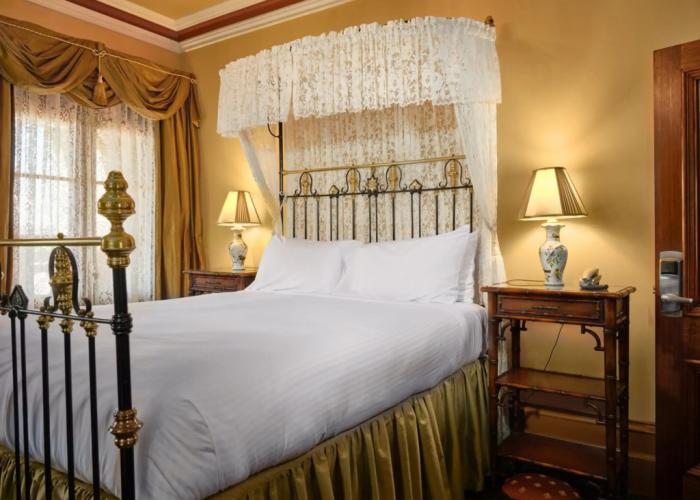 Craig's Royal Hotel