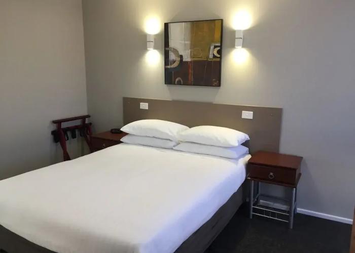 Eaglehawk Motel