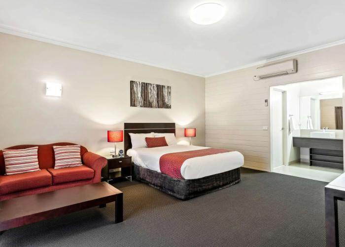Quality Inn Colonial