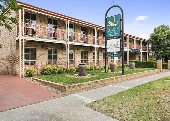 Quality Inn Colonial