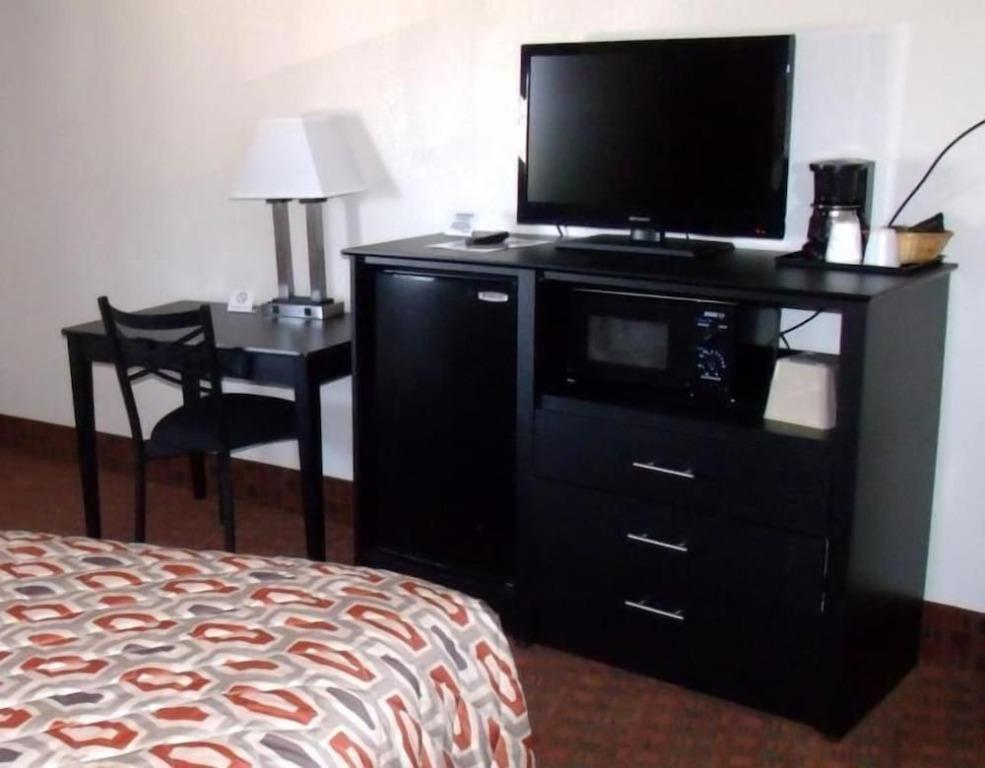 Woodlawn Hills Motel