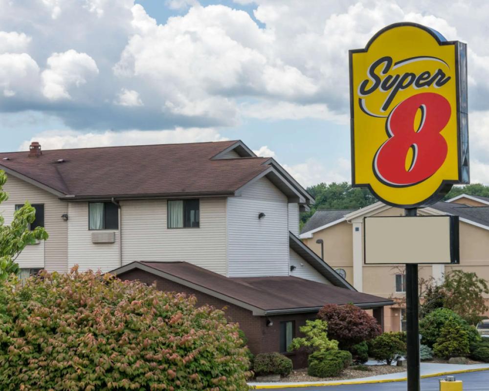 Super 8 by Wyndham New Stanton