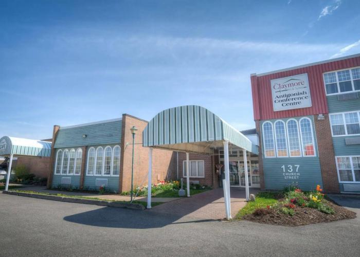 Claymore inn & Suites