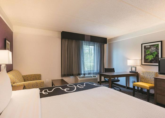 La Quinta Inn & Suites by Wyndham Atlanta Alpharetta