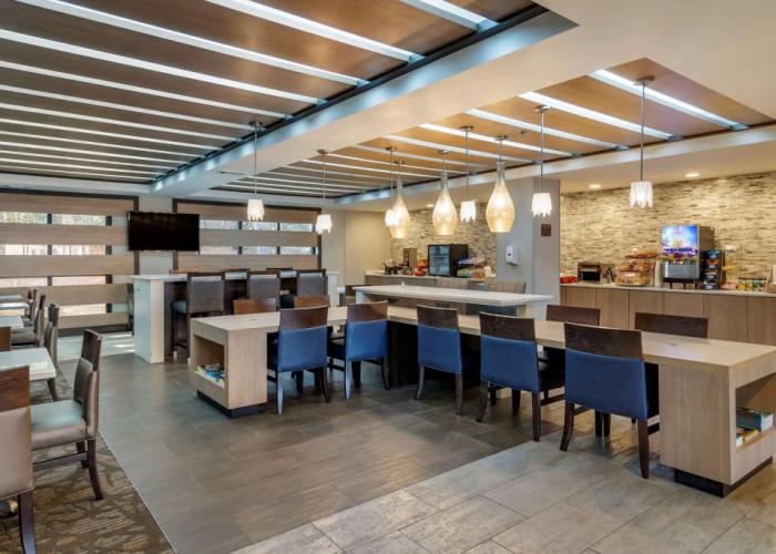 Comfort Suites Alpharetta/Roswell - Atlanta Area