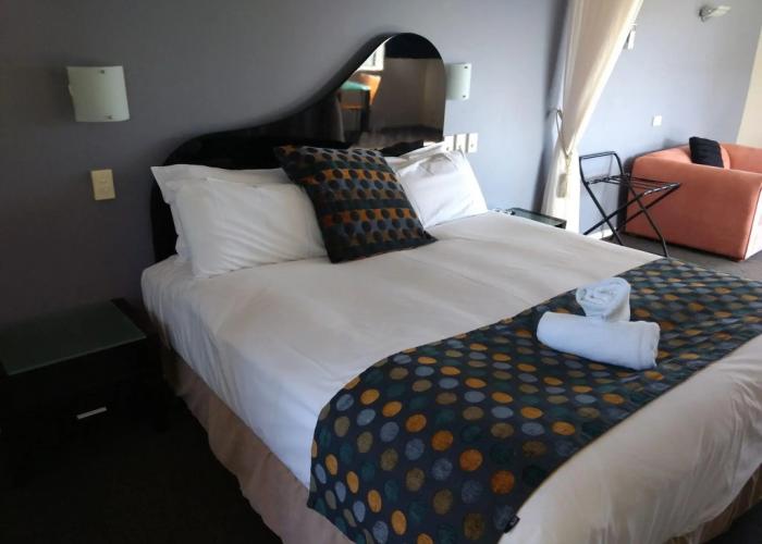 Diamond Island Resort & Penguin viewing