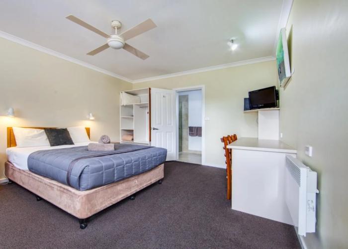Wintersun Gardens Motel
