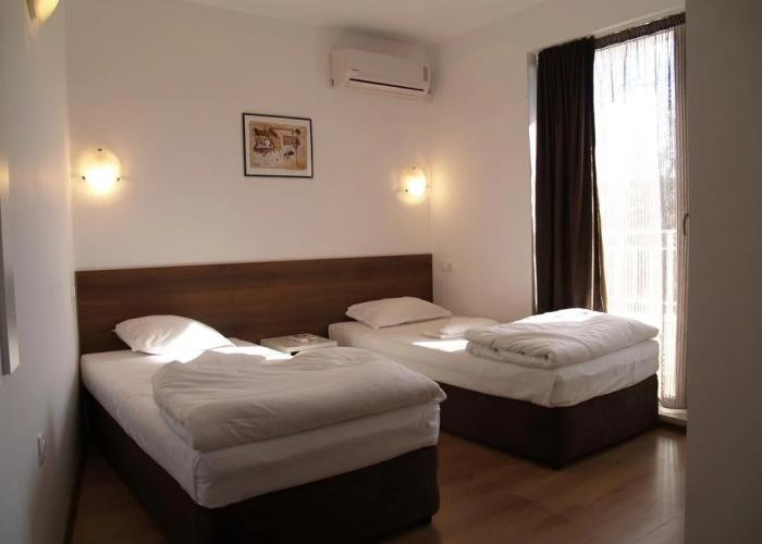 Mikado Hotel