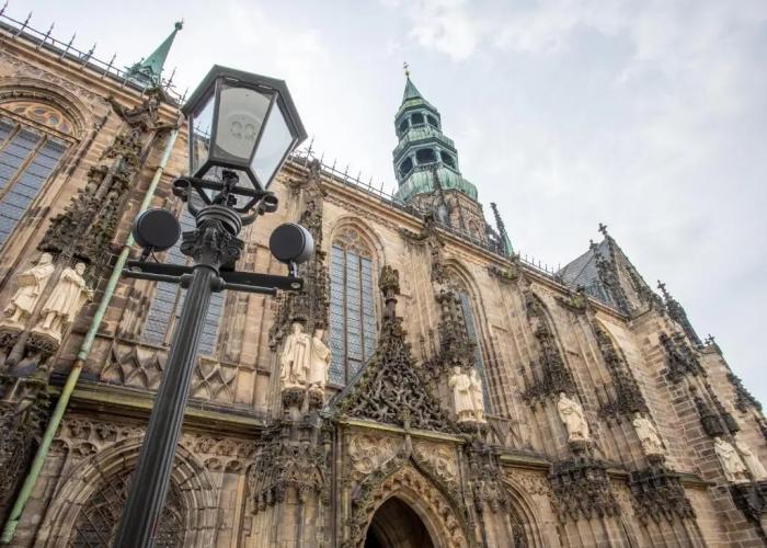 limehome Zwickau Hauptmarkt