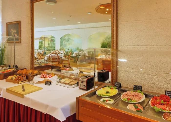 TRIP INN Axxon Hotel