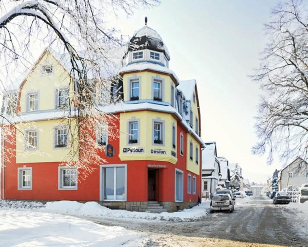 Pytloun Design Self Check-in Hotel