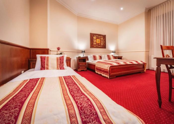 Hotel Capital