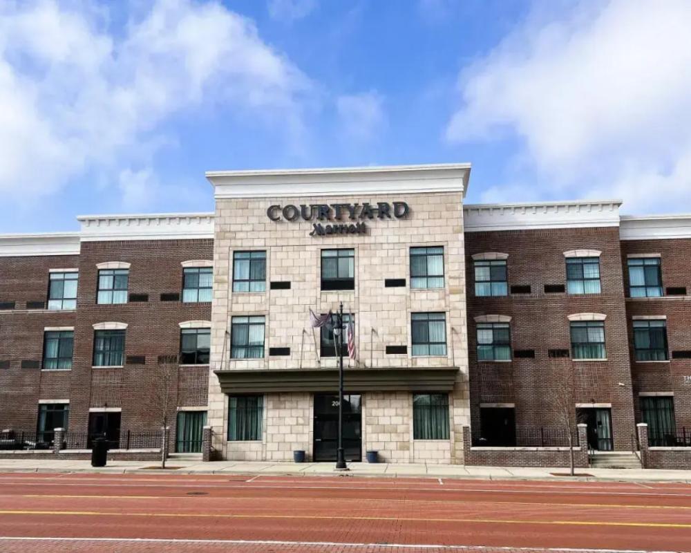Courtyard by Marriott Albion