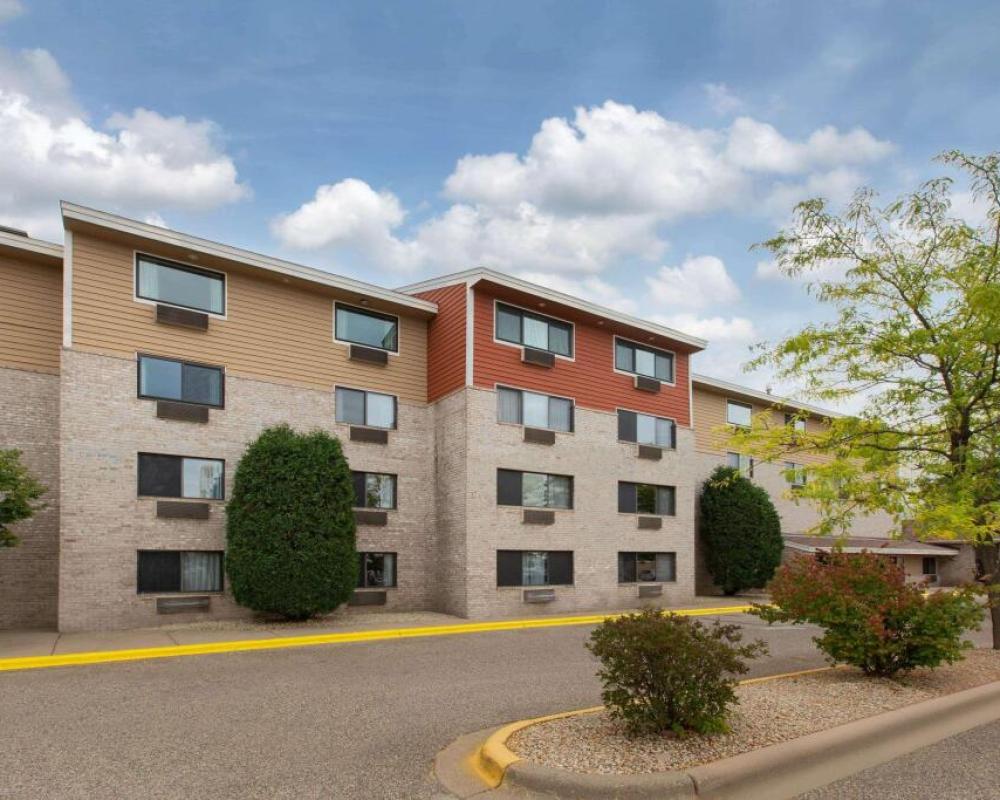 AmericInn by Wyndham Apple Valley