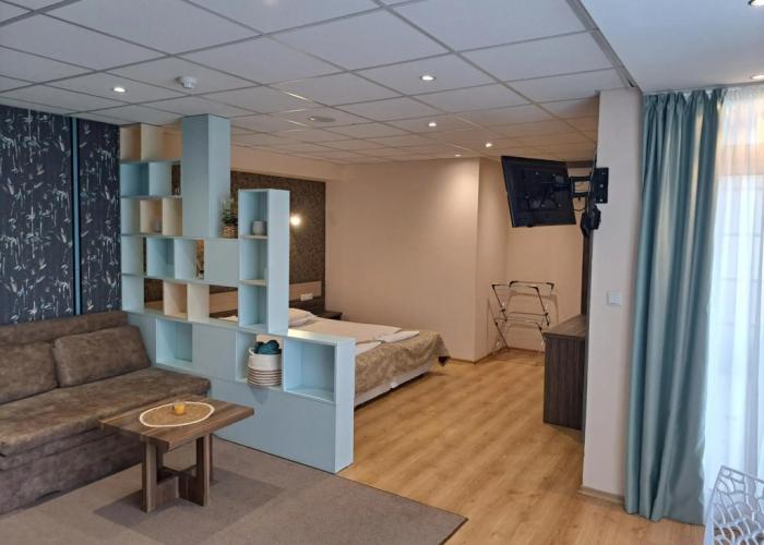 City Hotel