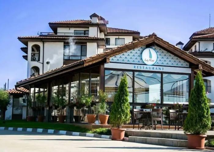 Burgas Beach Resort