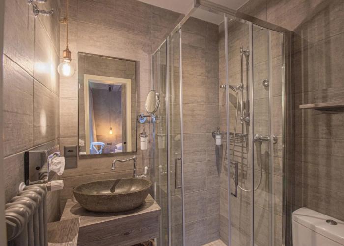 Seven Boutique Hotel