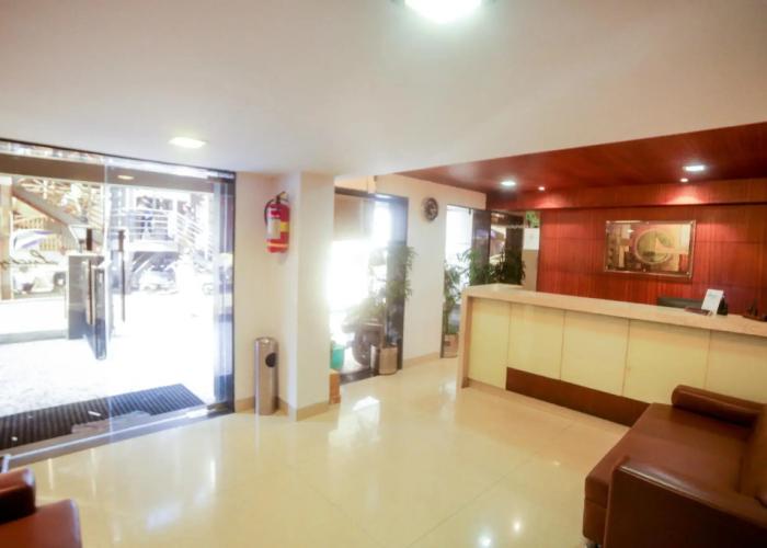 Lucky Hotel Bandra