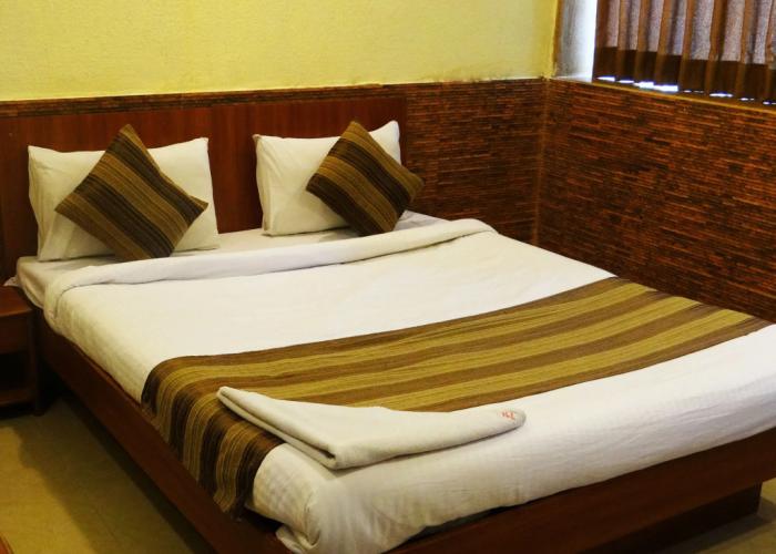 Lucky Hotel Bandra