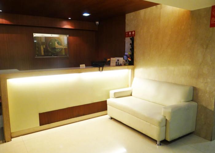 Lucky Hotel Bandra